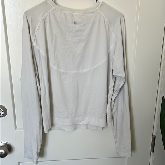 Lululemon Athletica Gray Long Sleeve Relaxed Sweatshirt - Picture 5 of 6